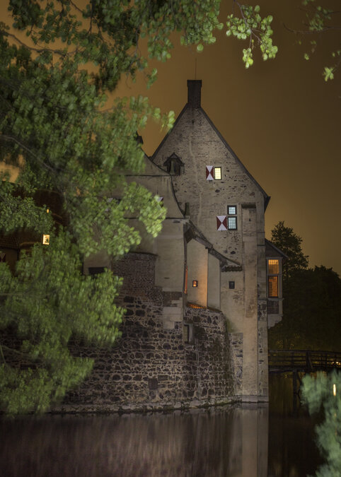 Burg Vischering in der Dämmerung