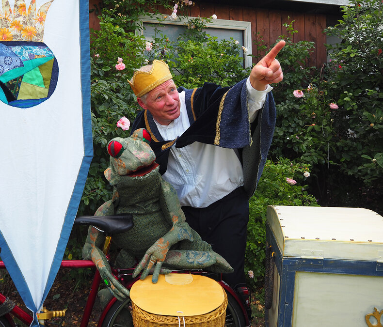 TheaterToefte_Foschkoenig-Fahrradtheater1