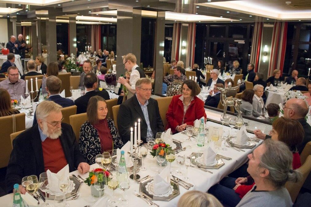 Archivbild des Wintermahls im Februar 2017 in der Weissenburg